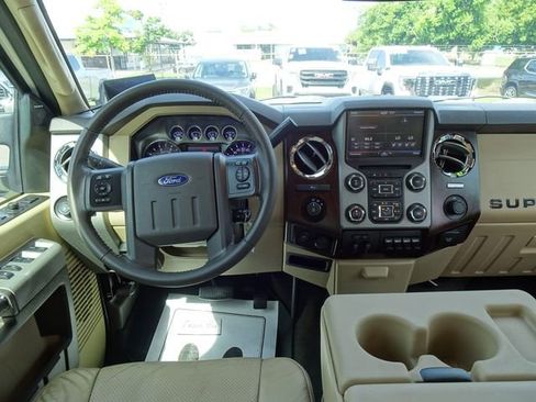 Used 2015 Ford F350 Lariat w/ Lariat Ultimate Package AWD/4WD image 19