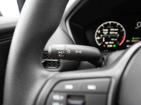 New 2026 Honda HR-V LX image 13