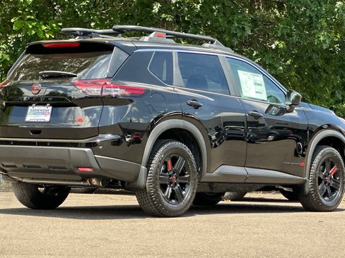 New 2026 Nissan Rogue SV AWD/4WD image 2
