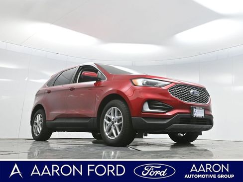 Used 2023 Ford Edge SEL image 3
