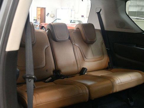 Used 2025 INFINITI QX80 Sensory image 39