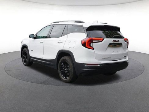 Used 2024 GMC Terrain AT4 image 4