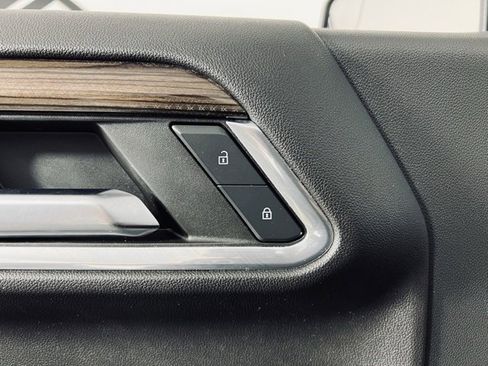 Used 2023 Chevrolet Silverado 1500 RST image 21