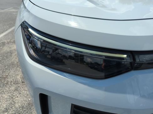Used 2025 Volkswagen Tiguan S FWD image 17