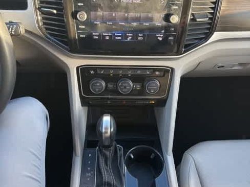 Certified 2023 Volkswagen Atlas SE image 22