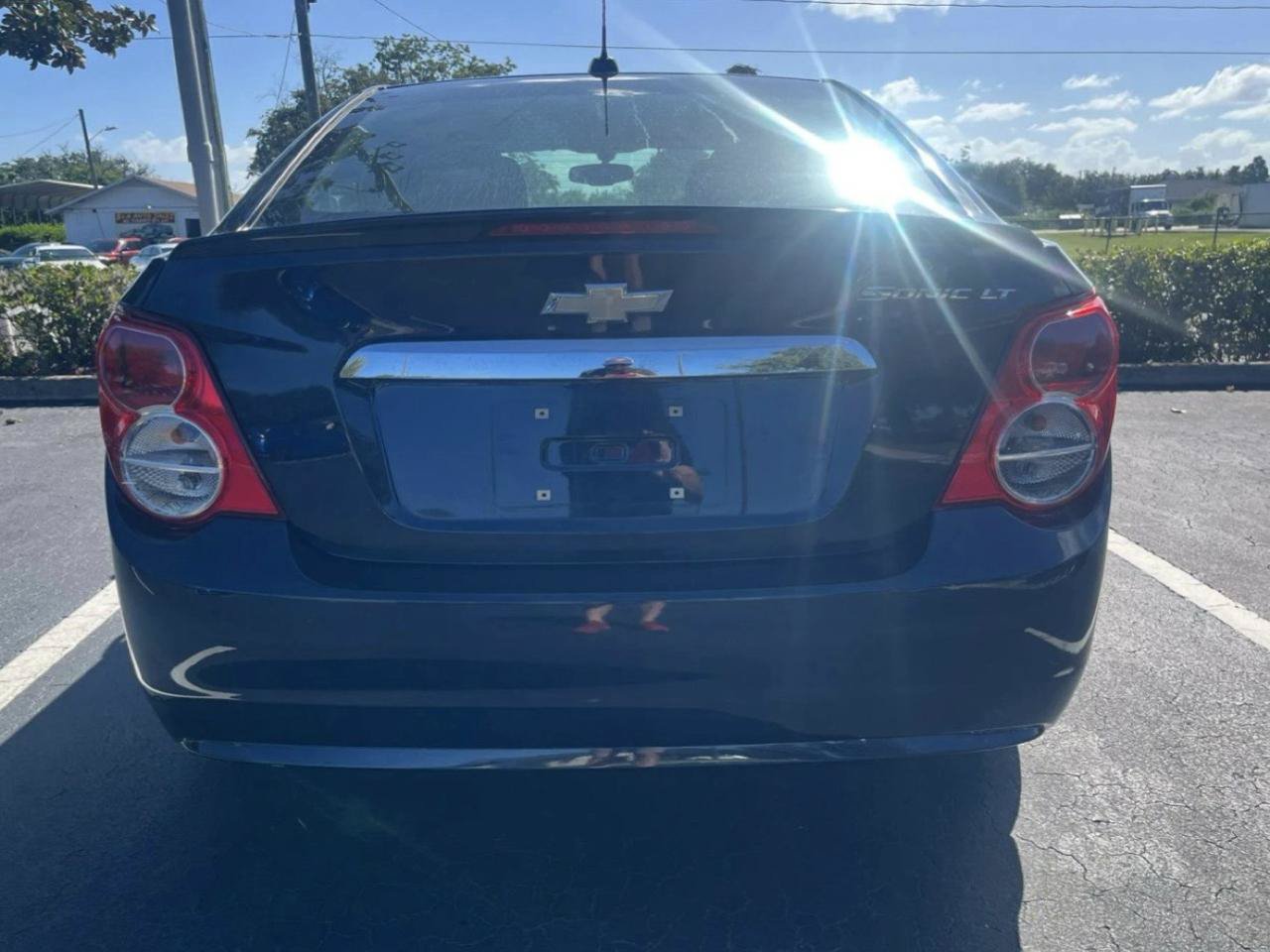 Used 2015 Chevrolet Sonic LT w/ Wheels and Fog Lamp Package FWD image 5