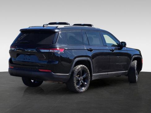 Used 2023 Jeep Grand Cherokee L Laredo AWD/4WD image 5