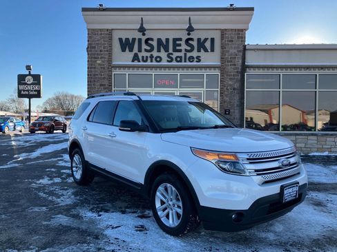 Used 2013 Ford Explorer XLT image 1