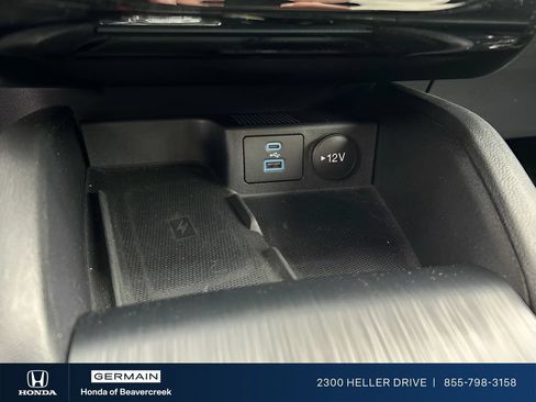 Used 2023 Ford Escape Platinum AWD/4WD image 19