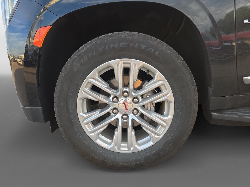 Used 2024 GMC Yukon XL SLT w/ SLT Premium Package AWD/4WD image 14
