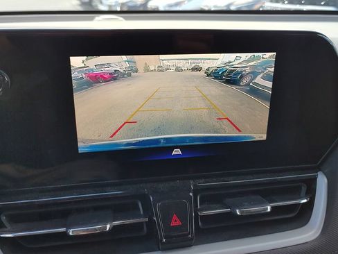 Used 2024 Chevrolet TrailBlazer LT w/ LT Cold Weather Package AWD/4WD image 14
