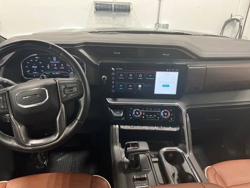 Certified 2024 GMC Sierra 1500 Denali Ultimate image 12