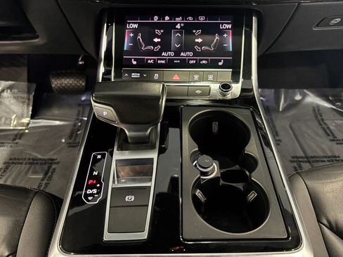 Used 2019 Audi Q8 Premium w/ Convenience Package AWD/4WD image 26