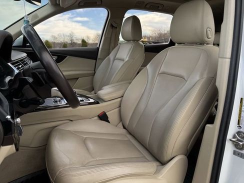 Used 2018 Audi Q7 3.0T Prestige w/ Prestige Package image 24