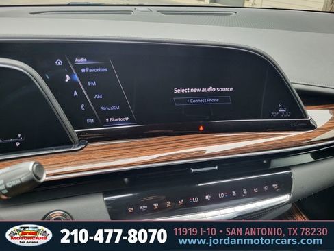 Used 2023 Cadillac Escalade ESV Premium Luxury RWD image 21