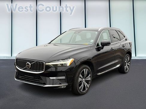 Certified 2023 Volvo XC60 B5 Plus w/ Climate Package image 9