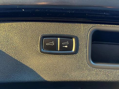 Used 2016 Porsche Macan S AWD/4WD image 11