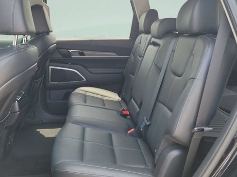 Used 2022 Kia Telluride EX w/ Towing Package AWD/4WD image 10