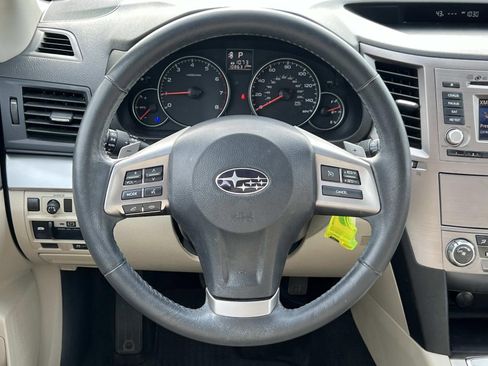 Used 2014 Subaru Outback 2.5i Premium image 24