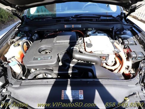 Used 2018 Ford Fusion Energi SE image 30