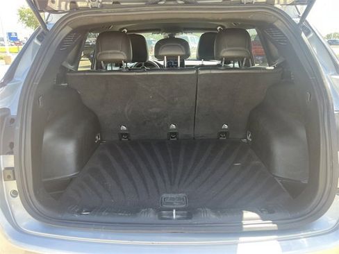 Used 2024 Jeep Compass Trailhawk image 31