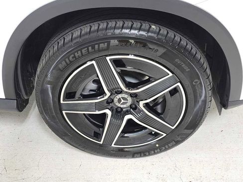 New 2026 Mercedes-Benz GLC 300 4MATIC image 9