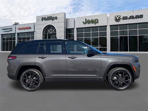 New 2025 Jeep Grand Cherokee Limited image 2