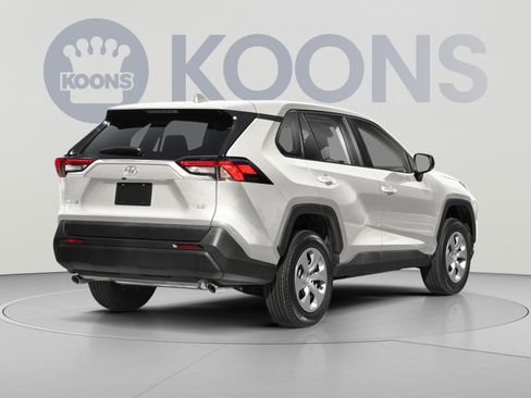 Used 2024 Toyota RAV4 LE FWD image 2