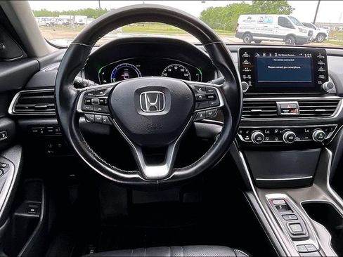 Used 2021 Honda Accord Touring image 8