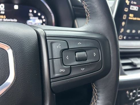 Used 2022 GMC Yukon AT4 AWD/4WD image 27