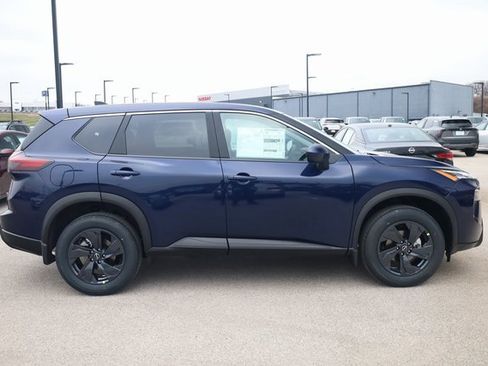 New 2026 Nissan Rogue SV w/ Cold Weather Package image 4