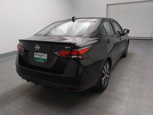 Used 2020 Nissan Versa SR FWD image 7