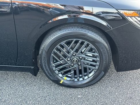 New 2026 Nissan Sentra SV w/ SV Convenience Package FWD image 12