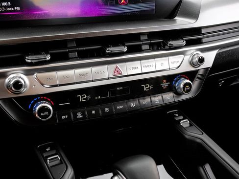 Used 2023 Kia Telluride S w/ S Sunroof Package image 35