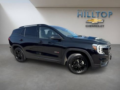 Used 2024 GMC Terrain AT4 AWD/4WD image 2
