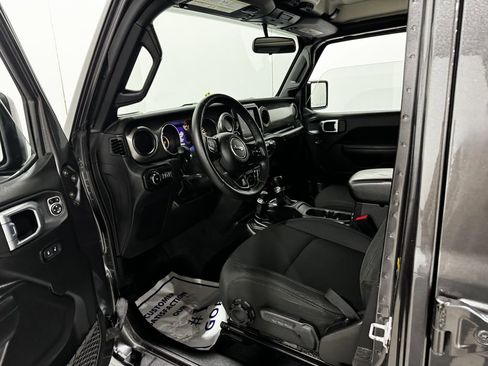 Used 2022 Jeep Wrangler Unlimited Sport AWD/4WD image 17