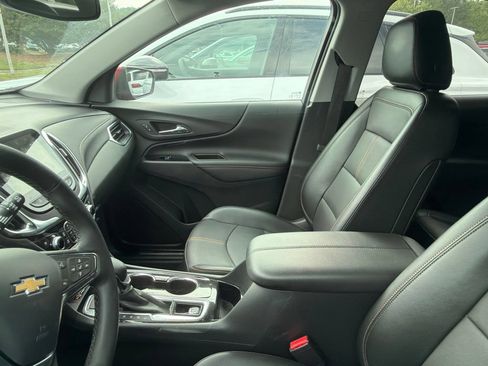 Used 2024 Chevrolet Equinox Premier AWD/4WD image 11