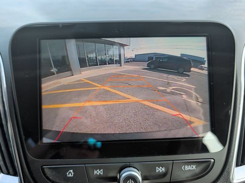 Used 2017 Chevrolet Malibu LT w/ Driver Confidence Package FWD image 14