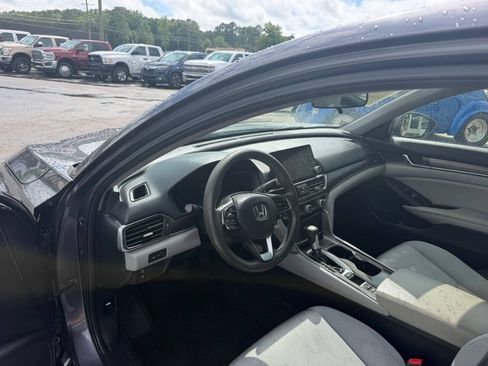 Used 2019 Honda Accord LX image 10