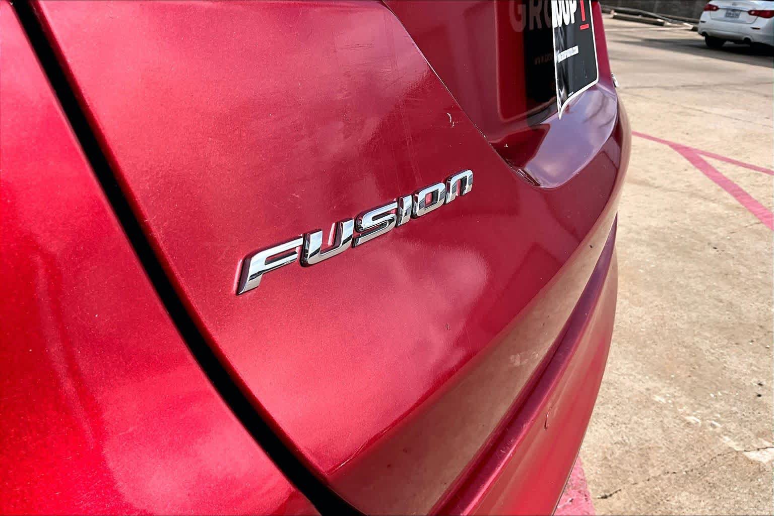 Used 2016 Ford Fusion SE FWD image 31