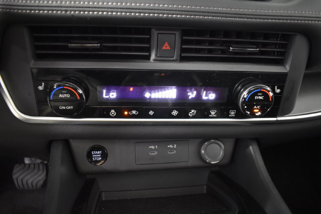 Certified 2026 Nissan Rogue Dark Armor AWD/4WD image 18