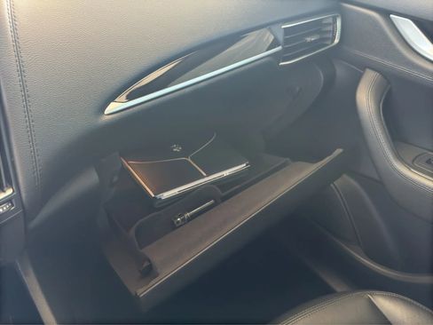 Used 2020 Maserati Levante S image 29