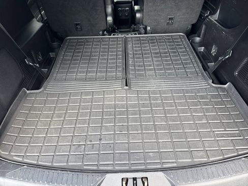 Used 2020 Ford Explorer ST image 18