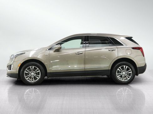 Used 2023 Cadillac XT5 Premium Luxury w/ Technology Package AWD/4WD image 2