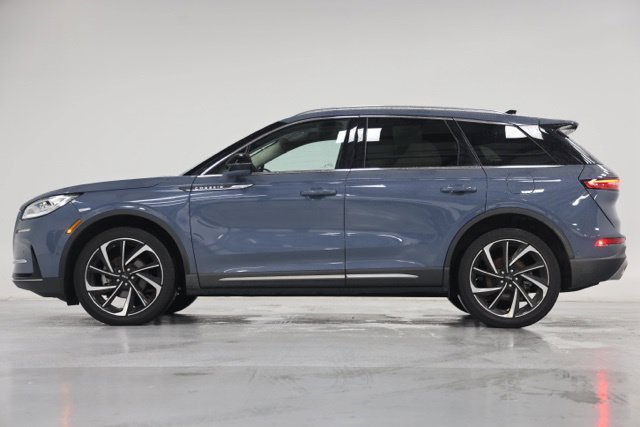 Used 2023 Lincoln Corsair Reserve w/ Equipment Group 202A AWD/4WD image 8