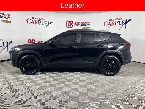 Used 2024 Chevrolet Trax ACTIV w/ Sunroof Package image 4