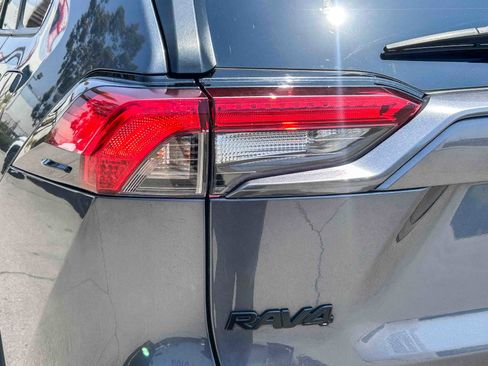 Used 2023 Toyota RAV4 XLE Premium FWD image 9