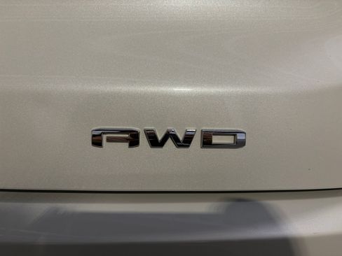 Used 2022 GMC Acadia Denali w/ Denali Ultimate Package AWD/4WD image 16
