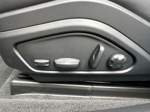 Certified 2023 Porsche Panamera 4 Platinum Edition w/ Sport Chrono Package AWD/4WD image 23