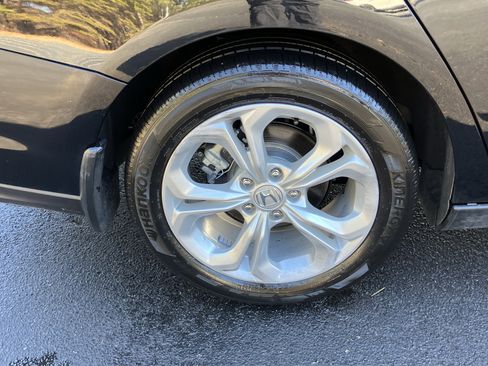 Certified 2024 Honda Accord LX image 13